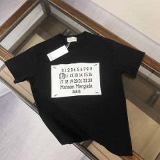 메종 마르지엘라 Maison Margiela 남성 라운드 반팔 MG185