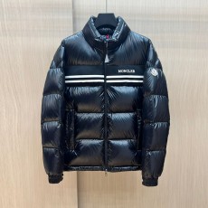 몽클레어 Moncler 남성 패딩 M03367