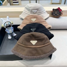 프라다 PRADA 여성 벙거지 모자 PR0173