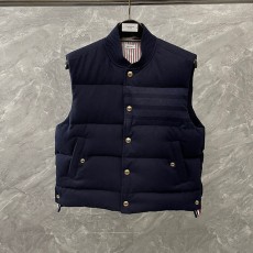 톰브라운 THOMBROWNE 남성 패딩조끼 T5307