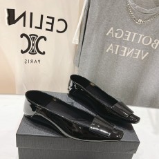 입생로랑 YSL 여성 플랫 Y277