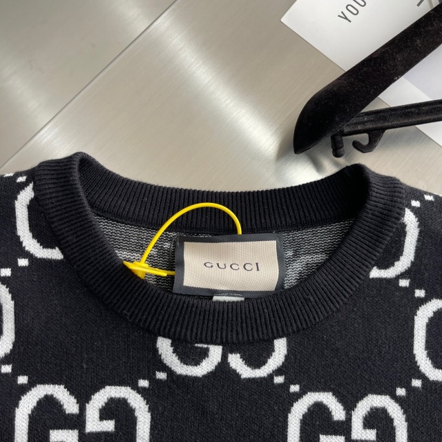 구찌 GUCCI 남성 니트 GU6358