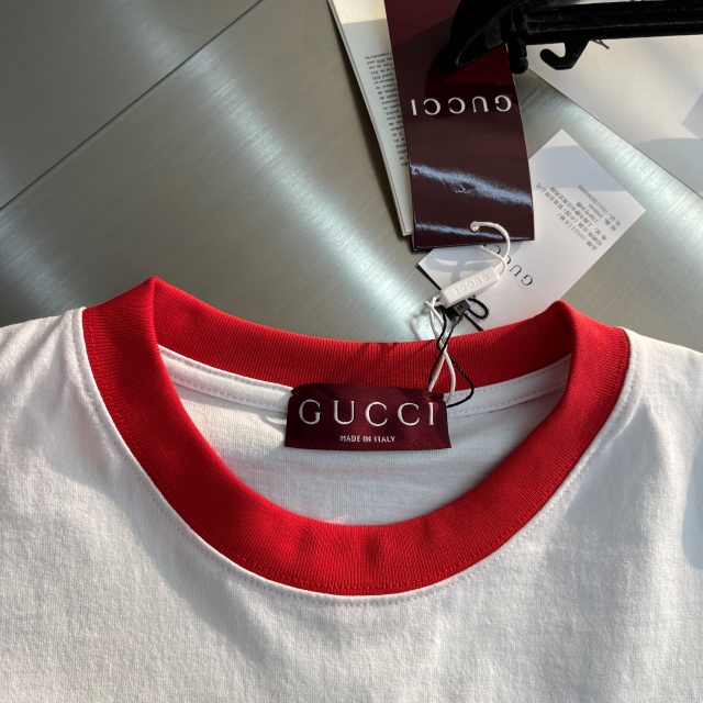 구찌 GUCCI 남성 라운드 반팔 GU6370