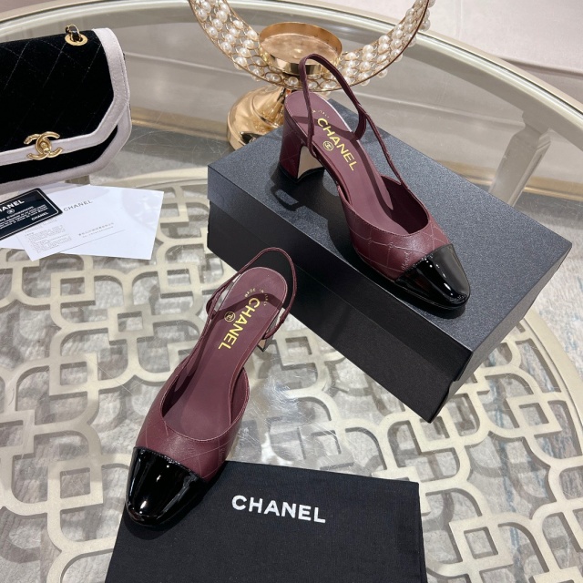 샤넬 CHANEL 여성 슬링백 C01722