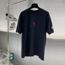 몽클레어 Moncler 남성 라운드 반팔 M03621