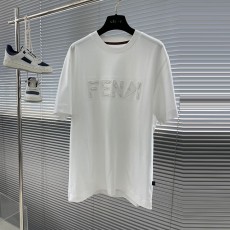 펜디 FENDI 남성 라운드 반팔 F205