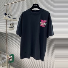 루이비통 LV 남성 라운드 반팔 LV8208