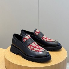 발렌티노 VALENTINO 남성 로퍼 VN1470