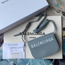 발렌시아가 Balenciaga 여성 크로스백  BC0264