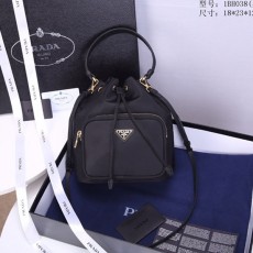 프라다 PRADA 여성 버킷백 1BH038 PR0833