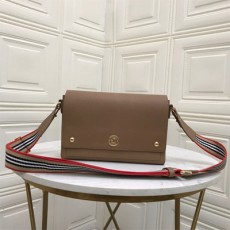 버버리 BURBERRY 레더 노트 크로스바디백 80219061 BB0470