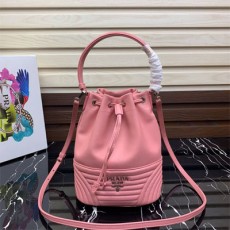 프라다 PRADA 버킷백 1BH038 PR01031