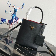 프라다 PRADA 1BA217 사피아노 파니에백 PR01212