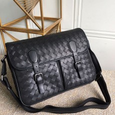 보테가 BOTTEGA VENETA 7643 남성 크로스백 BO0427