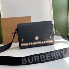 버버리 BURBERRY 크로스 바디백 BB0681