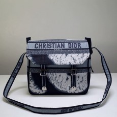 디올 DIOR 캠프 백 DR335