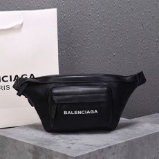 발렌시아가 Balenciaga 남여공용 벨트백 BC0381