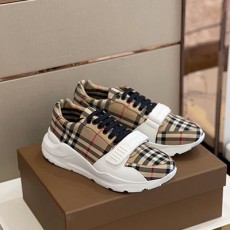 버버리 BURBERRY 남여공용 스니커즈 BB220