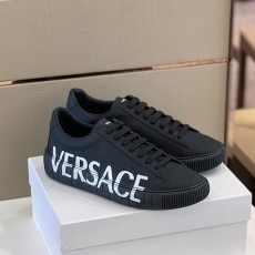 베르사체 VERSACE 로고 남성 로우탑 스니커즈 VS0127