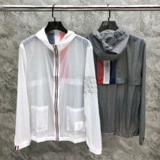 톰브라운 THOMBROWNE 남여공용 바람막이 자켓 T1830