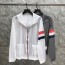 톰브라운 THOMBROWNE 남여공용 바람막이 자켓 T1828