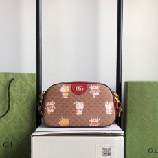 구찌 GUCCI 도라에몽 스몰 숄더백 574886 GU01629