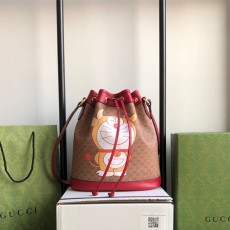 구찌 GUCCI 도라에몽 스몰 버킷백 655597 GU01632