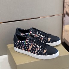 버버리 BURBERRY 남성 빈티지 스니커즈 BB243