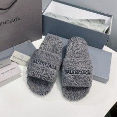 발렌시아가 Balenciaga 여성 퍼 슬리퍼 BG0626