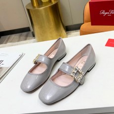 로저비비에 ROGER VIVIER 버클 발레리나 슈즈 RV128