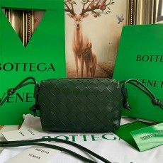 보테가 BOTTEGA VENETA 크로스 바디백 666683 BO0669