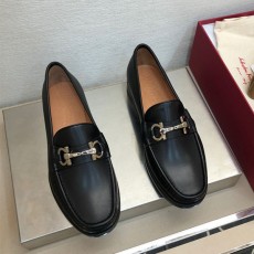 페레가모 FERRAGAMO 남성 로퍼 FM08469