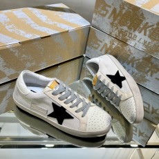 골든구스 GOLDEN GOOSE 남여공용 슈퍼스타 스니커즈 GD0497