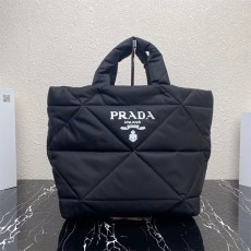 프라다 PRADA 패딩 리나일론 쇼퍼백 2VG082 PD0719