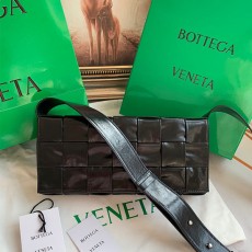 보테가 BOTTEGA VENETA 스트레치 카세트백 629068 BO0760