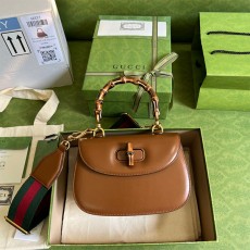 구찌 GUCCI 뱀부 스몰 탑 핸들백 675797 GU01868