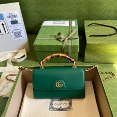 구찌 GUCCI 다이애나 스몰 체인 숄더백 675794  GU01932