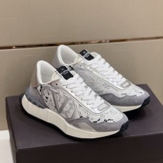 발렌티노 VALENTINO 남성 레이스 러너 스니커즈 VN1150