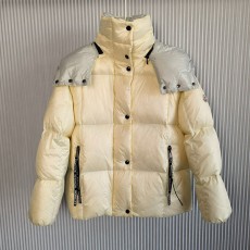 몽클레어 Moncler 여성 패딩 M02496