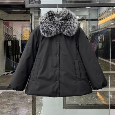 몽클레어 Moncler 여성 패딩 M02582