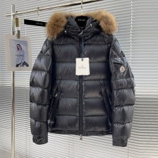 몽클레어 Moncler 남성 패딩 M02652