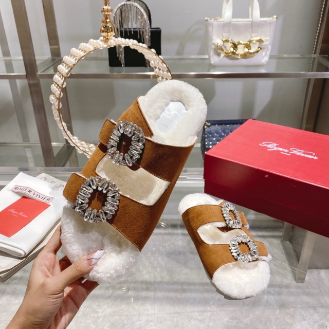 로저비비에 ROGER VIVIER 여성 슬리퍼 RV158