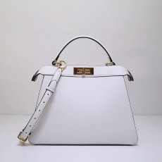 펜디 FENDI 아이코닉 피카부백  FD08439