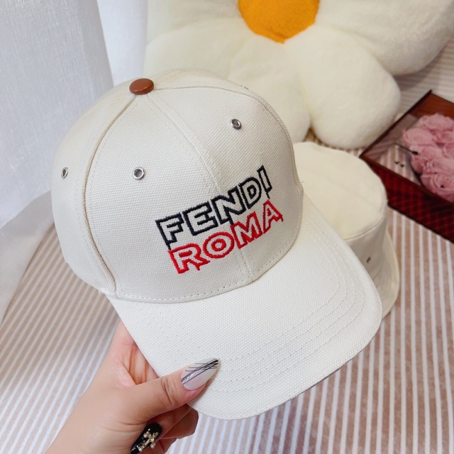 펜디 FENDI 여성 볼캡 F00117